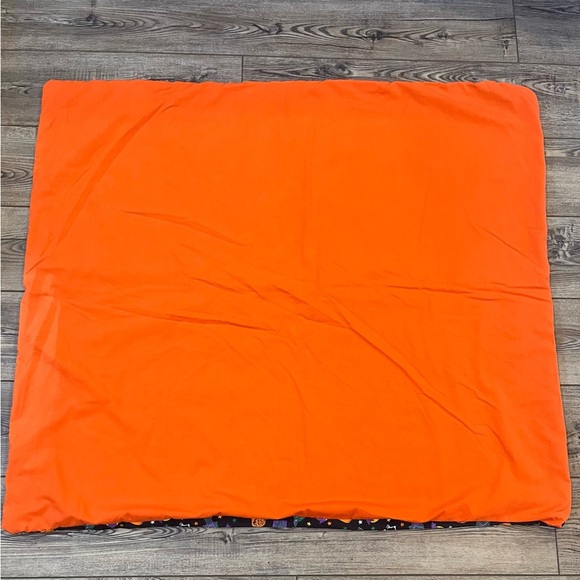 Vintage Halloween Themed Blanket - Picture 3 of 5